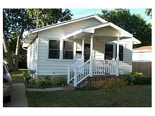 602 W Cass St photo 1