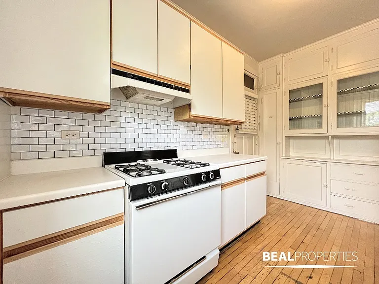 1317.5 Oak Ave #E2 — Photo 8