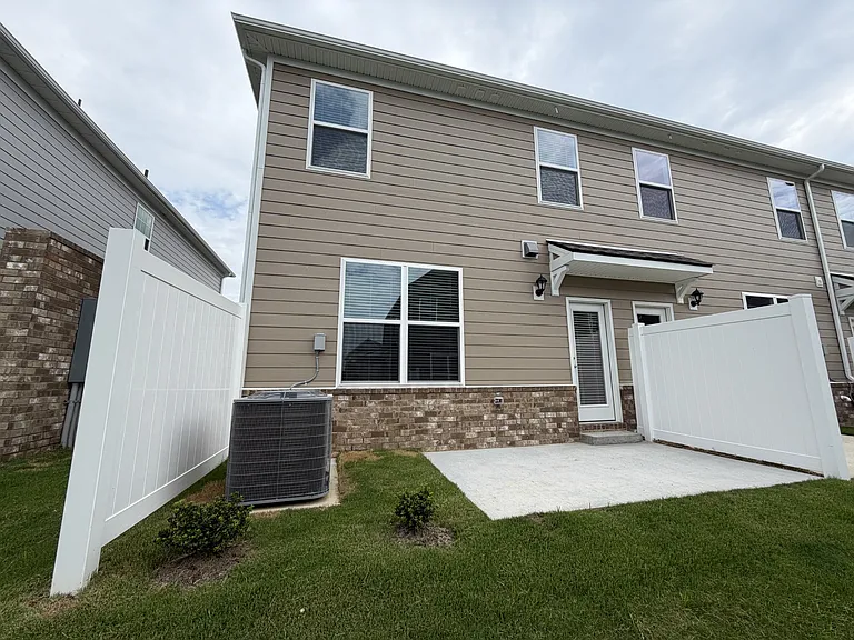 4913 Mowbray Way — Photo 15