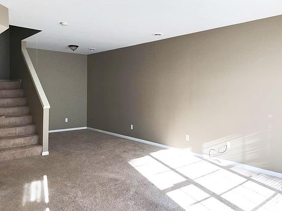 2nd image of 3052 Cloverly Ln
