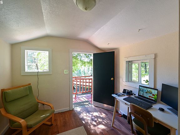 5th image of 295 Wolf Valley Dr