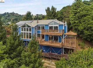 2245 Tunnel Rd, Oakland, CA 94611