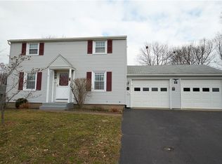 84 Whipple Ln, Rochester, NY 14622