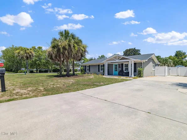 716 Hamlet Avenue, Carolina Beach, NC 28428