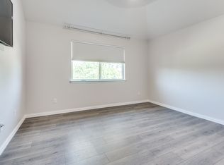 668 Patriot Ln, Irving, TX 75060