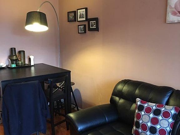Livingroom2