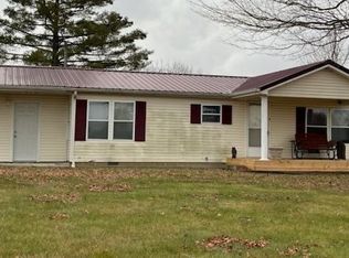 68174 Hawk Station Rd, Vinton, OH 45686