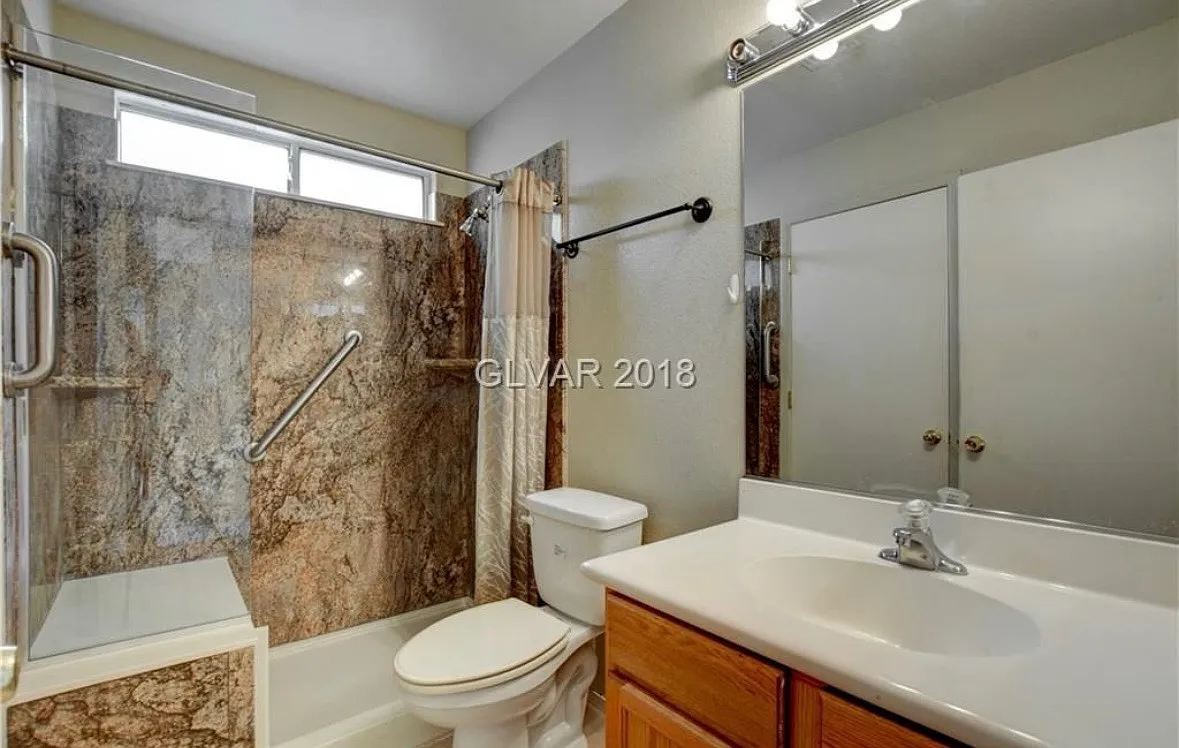 3 bed, 1302 sqft, $2,000 — Photo 4
