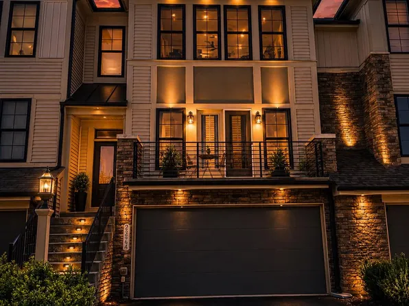 23564 Epperson Sq, Ashburn, VA 20148