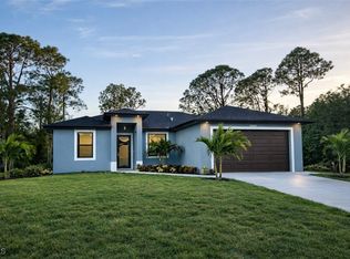 3709 37th St SW, Lehigh Acres, FL 33971