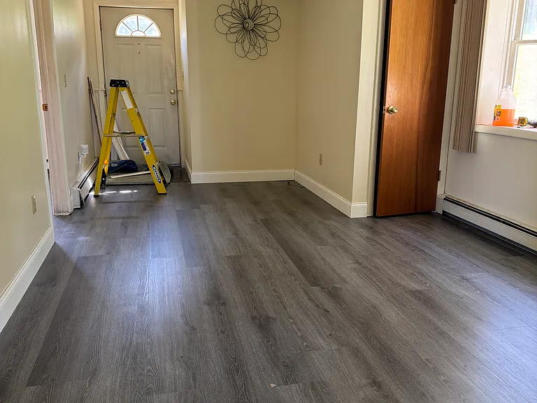 12 Kathy Ct — Photo 1