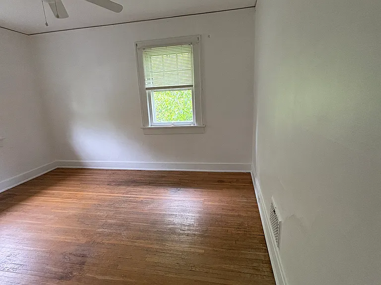 320 Lincoln Ave — Photo 17