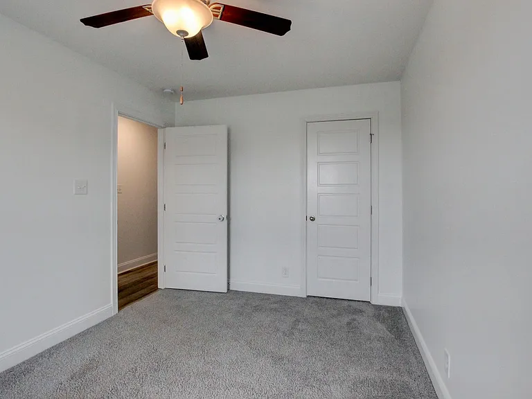 702 Ellie Nat Dr — Photo 7
