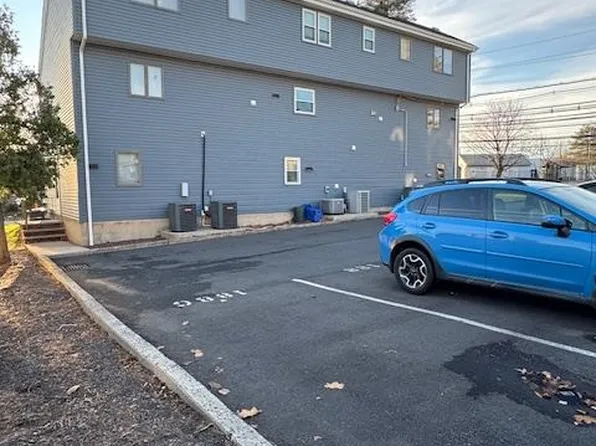 190 Charles Street image 18 of 22