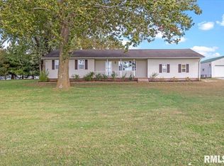 5172 Richland Rd, Pleasant Plains, IL 62677