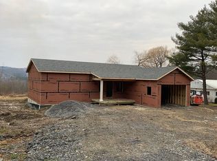 241 Zicha Rd, Howes Cave, NY 12092