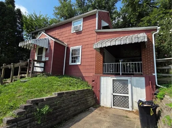 956 Jefferson Dr, Clairton, PA 15025