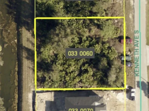 2220 Kenneth Ave S, Lehigh Acres, FL 33973