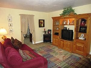 4th image of 2507 Dorchester Dr NW