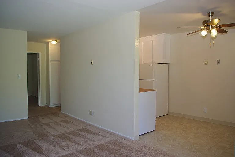 Bonnie Terrace Apartments — Photo 4