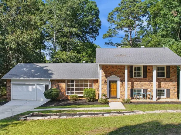 26 Nob Hill Rd, Columbia, SC 29210