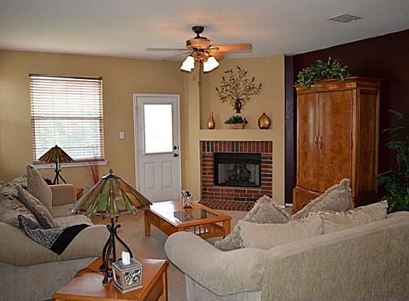 2nd image of 2419 Basswood Dr