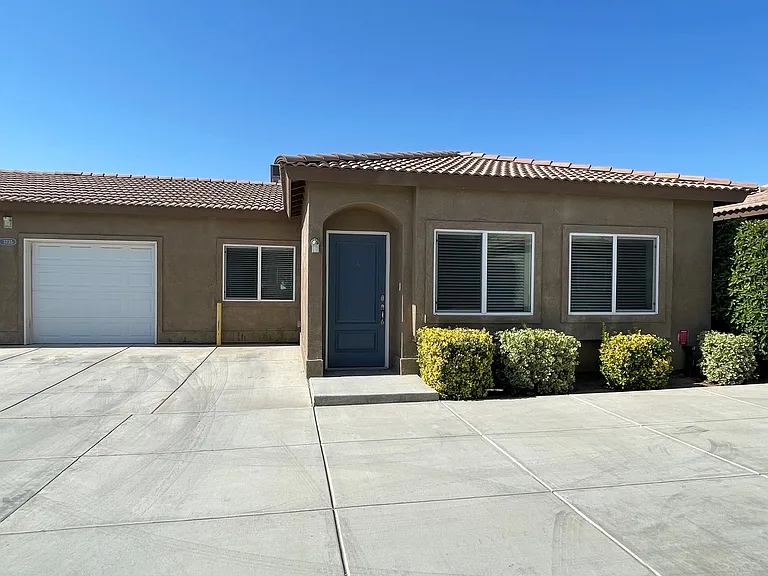 3243 Park Meadows Dr #B — Photo 1