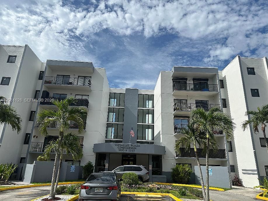 1st image of 1820 W 53rd St APT 518