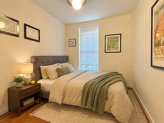 Bedroom, photo 2