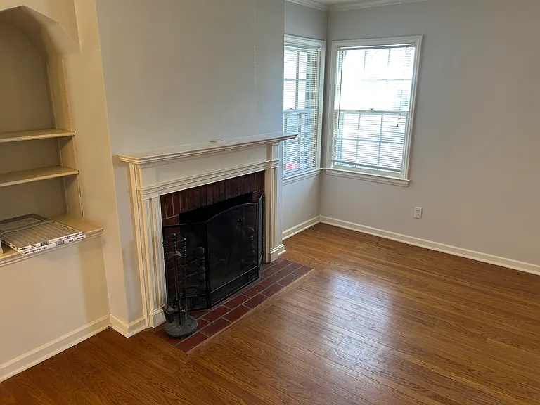 5218 Cedar St — Photo 4