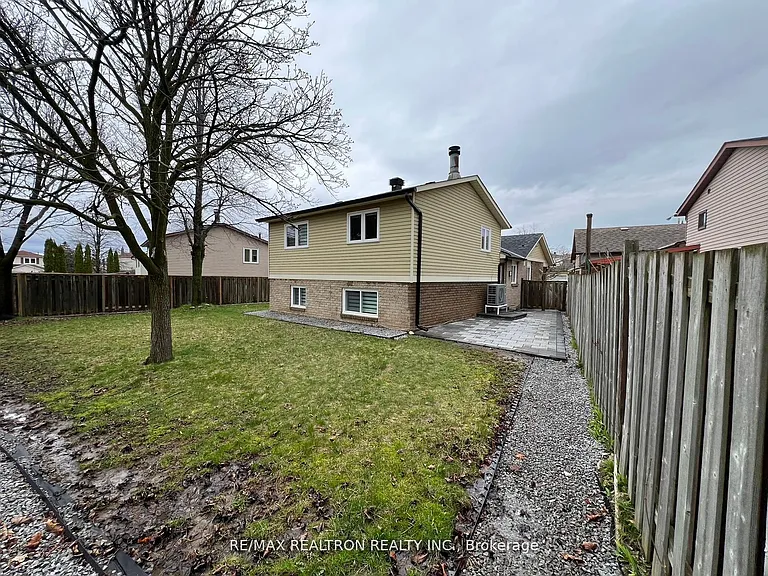 163 Ingleton Blvd #UPPER — Photo 21