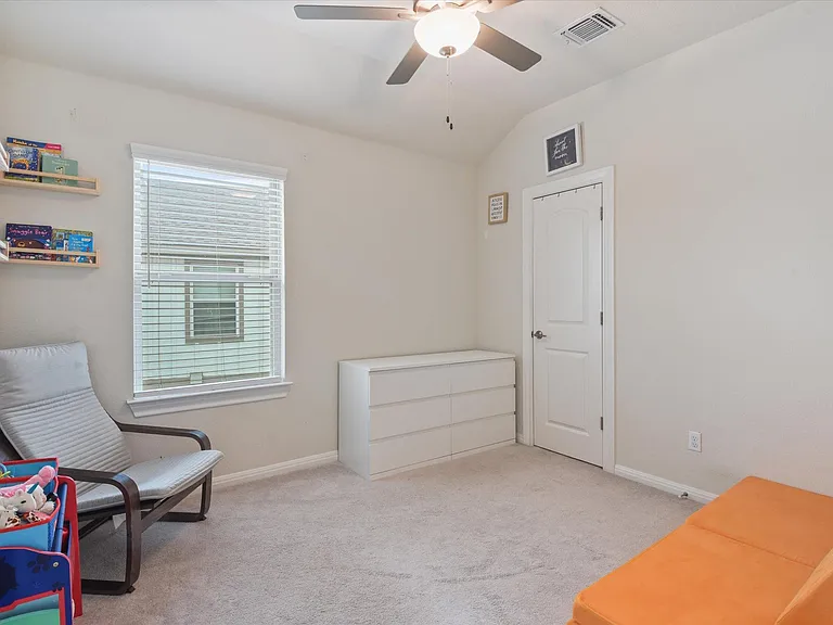 210 Zuma Dr — Photo 21
