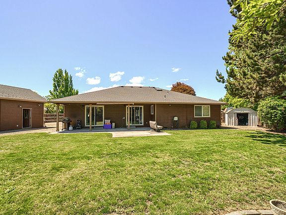 2nd image of 254 Summer Glen Ct