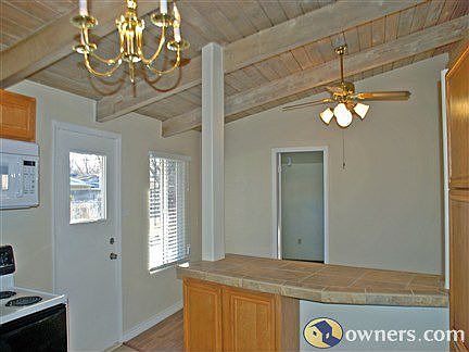 4th image of 1117 Greenbrae Dr