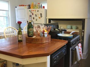 102 State St #123, Bristol, RI 02809