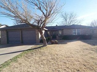 330 Walnut St, Levelland, TX 79336