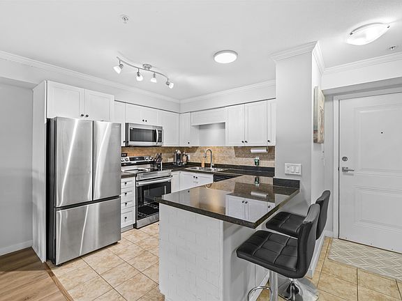 5th image of 22255 122nd Ave #213