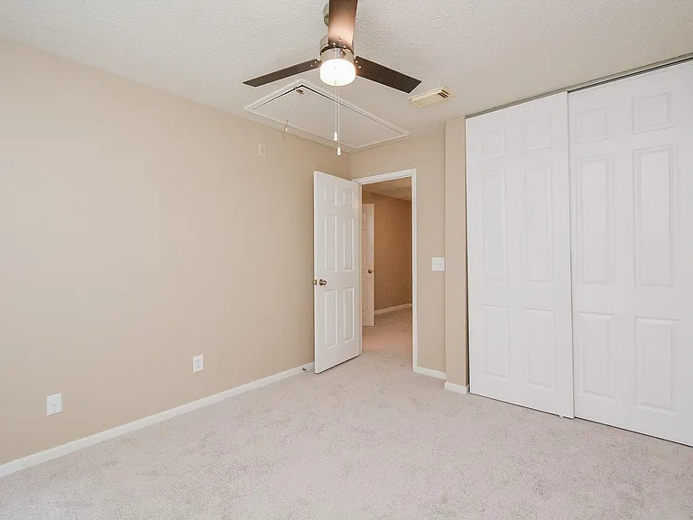 10 Ridgecross Pl — Photo 25