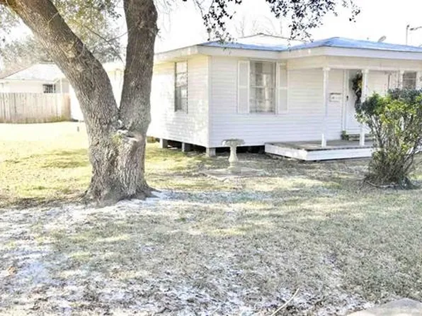 1411 20th St, Nederland, TX 77627