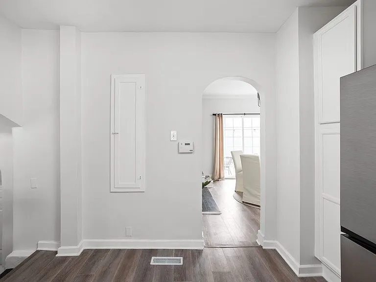 4001 Broadway St — Photo 20