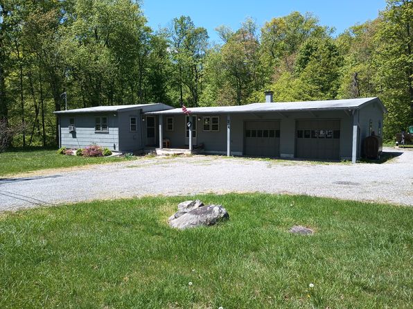 24 Lockatong Rd