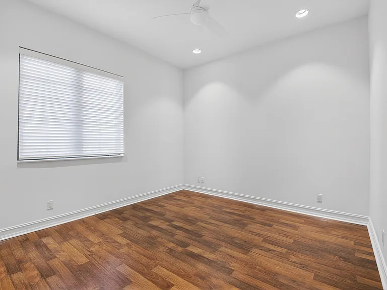 17921 Villa Club Way — Photo 45