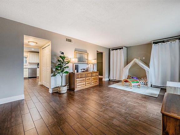 5th image of 5326 Ridgewell Ct