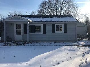 912 Garden Ave, Highland, MI