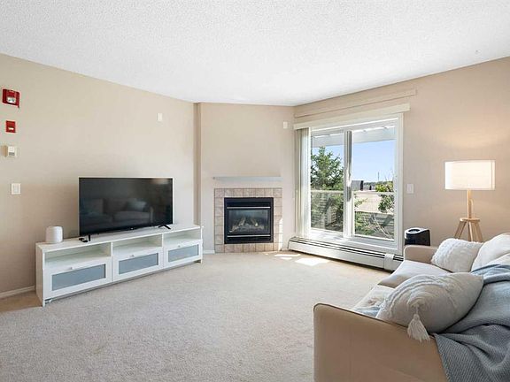 3rd image of 290 W Shawville Way SE #409