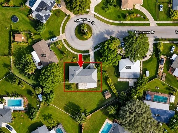 4587 Tennyson DR, NORTH FORT MYERS, FL 33903