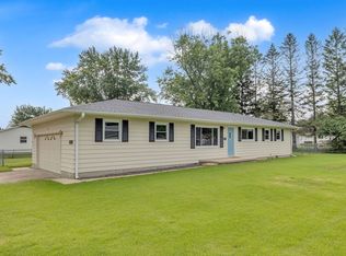 515 Maddox Dr, Mount Zion, IL 62549