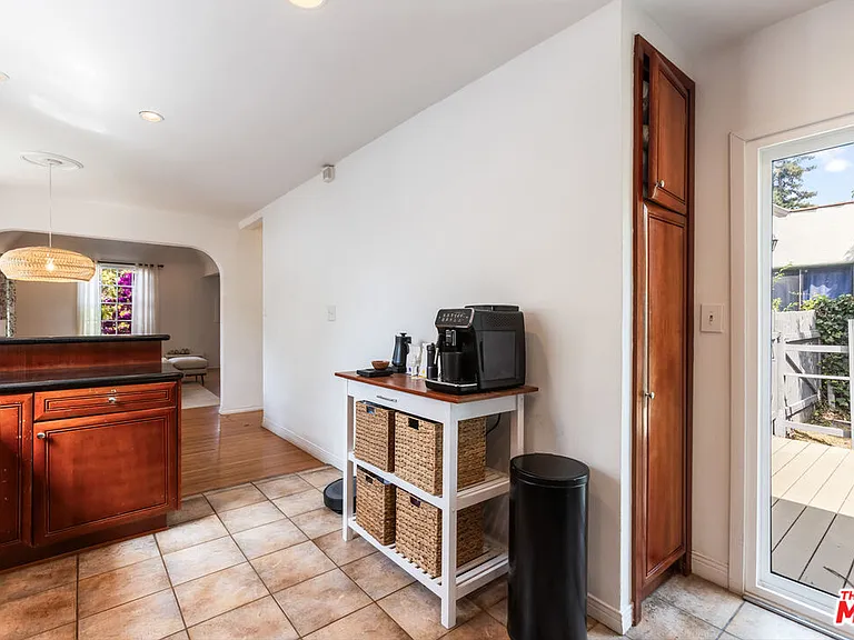 2310 Manning Ave — Photo 17