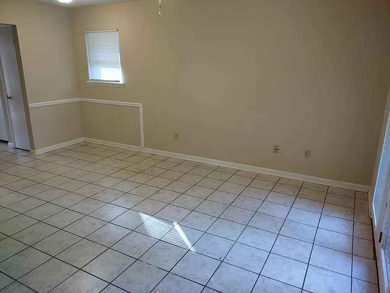 1822 Richardson St #1823 — Photo 4