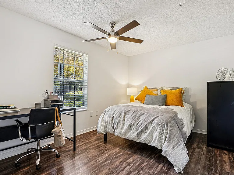 26-web-or-mls-SW 27th St-S1212-026